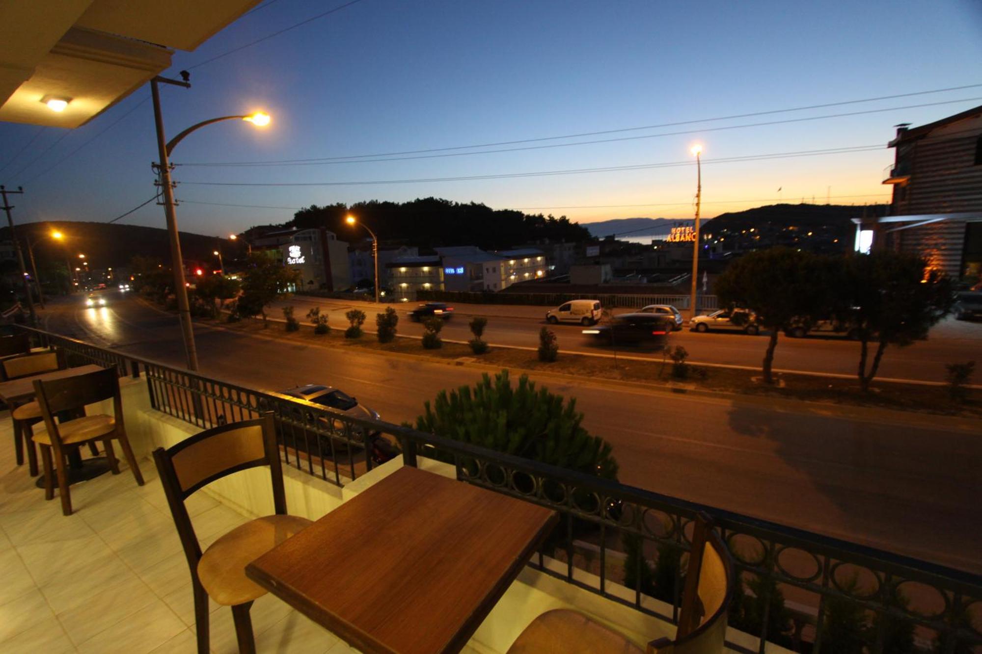 Sun Hotel Çeşme Exterior foto